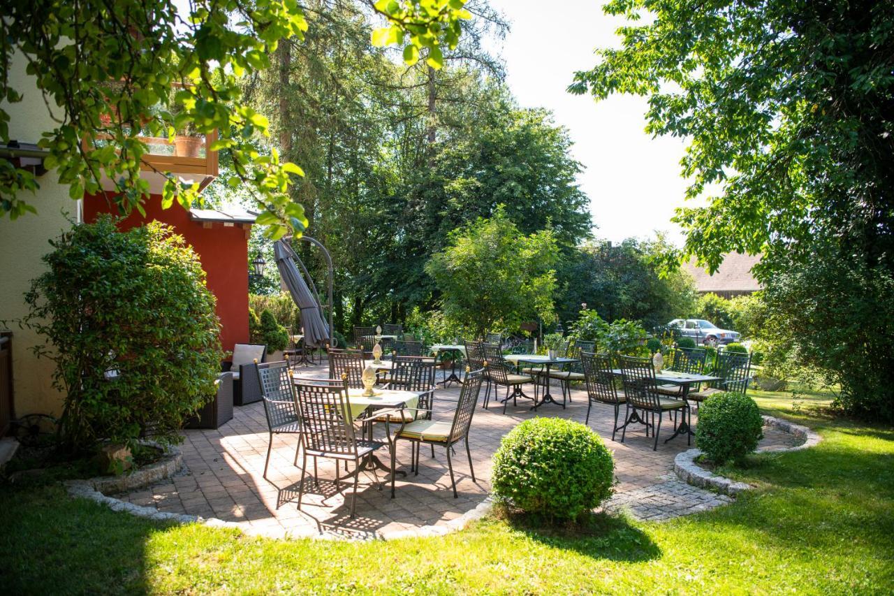 Lindenhof Hotel 3*