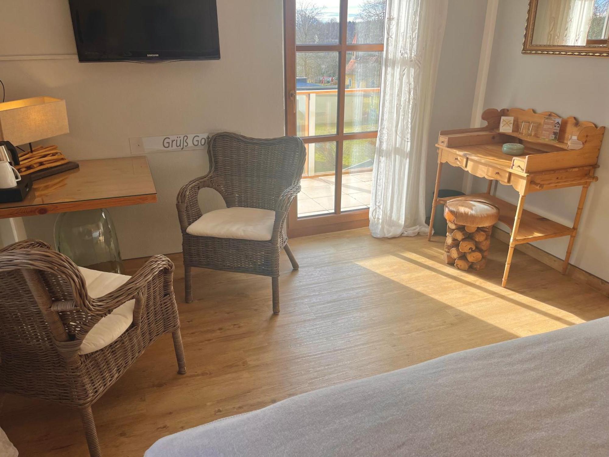 Lindenhof Hotel 3*